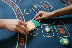 Tema Mahjong Ways 2 di layar ponsel